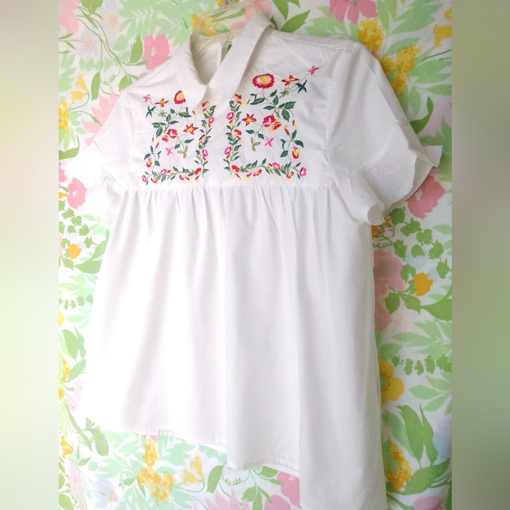 Shein Cute Embroidered White Cotton Swing Blouse Shirt Short Ruffle Sleeve MED